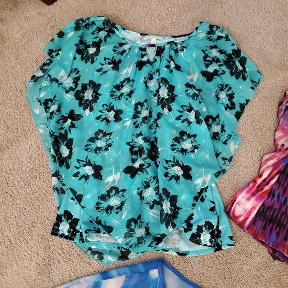 3 XL blouses 2 notations chiffon overlay keyhole neck 1 Sweet Pea semisheer - Picture 3 of 12